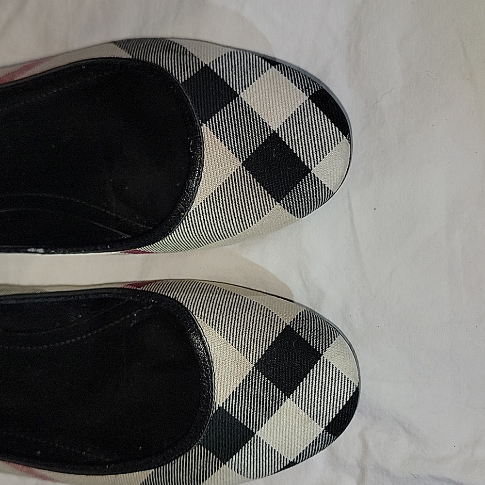 BURBERRY LOAFERS/BALLERINA SLIPPERS FOR WOMEN U.S. Size 7 (37). - Picture 3 of 10